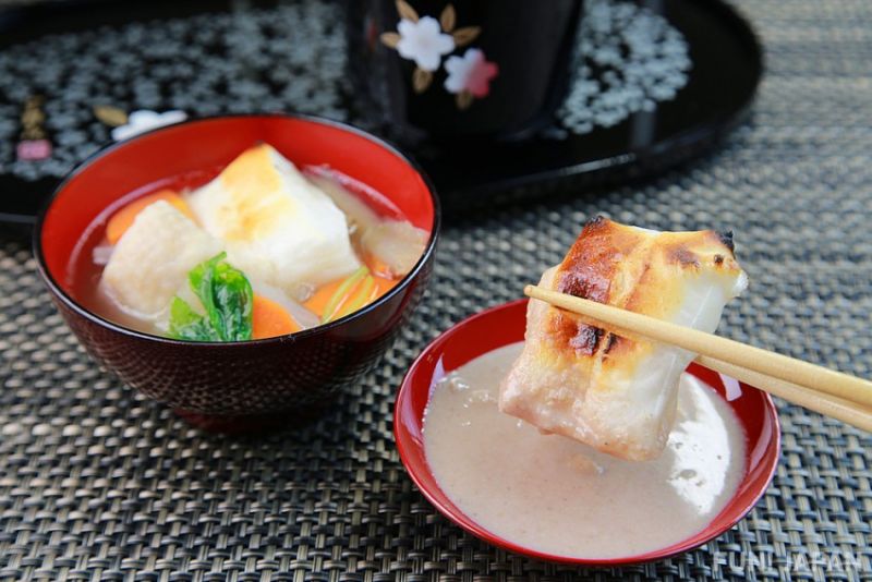 thưởng thức Kagami Mochi cùng Ozoni thưởng thức Kagami Mochi cùng Ozoni